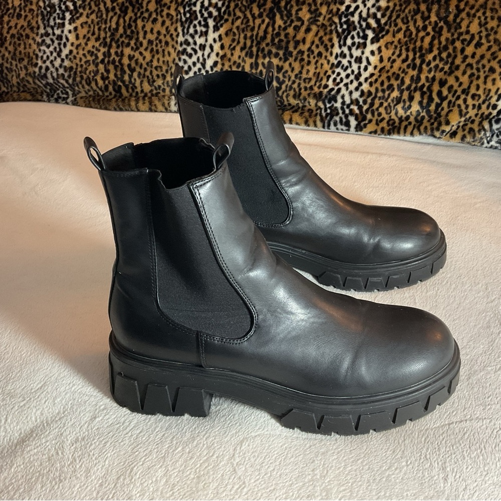 Women's Black Leather Ankle Boots
